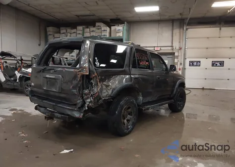 1997 Toyota 4Runner z USA, uszkodzony, nr VIN JT3HM84R0V0024731